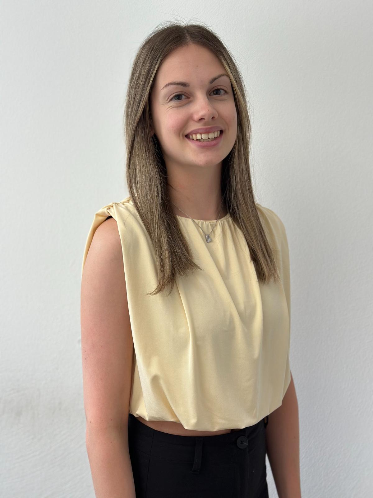 Laura Kunz, Backoffice